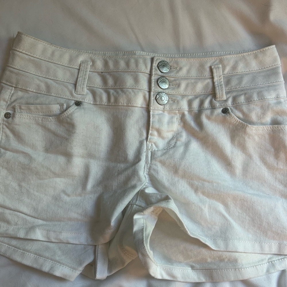 Blue Spice white denim bootie shorts